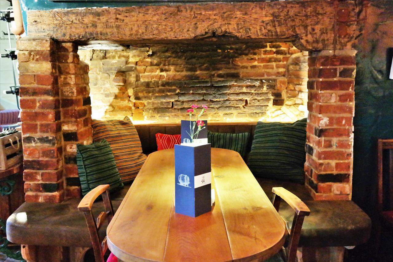 Hotel The Cross Keys Saffron Walden Exterior foto